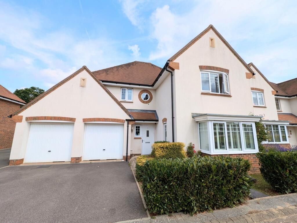 Main image of property: Rainbow Field, Faygate, RH12