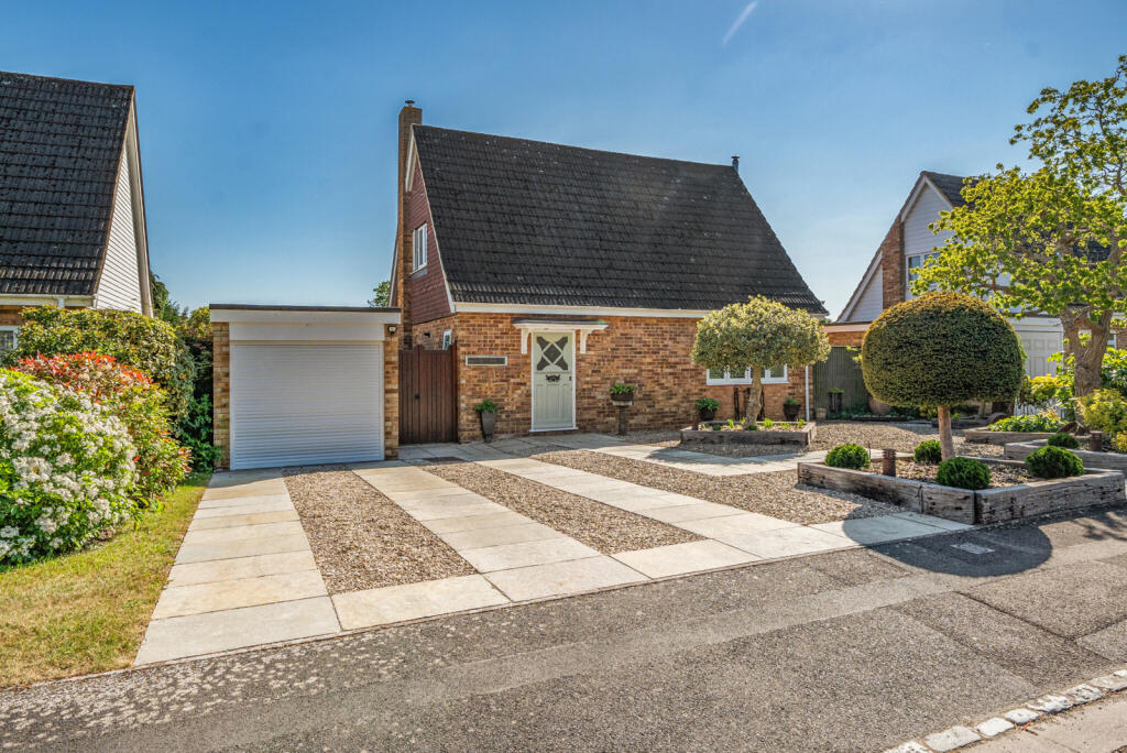 Main image of property: Orchard Road, Mortimer Common, Reading, Berkshire, RG7