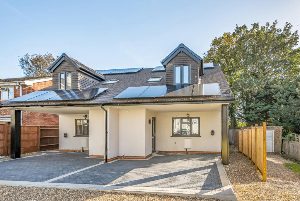 Main image of property: Mitcham Close, Reading, Berkshire, RG2