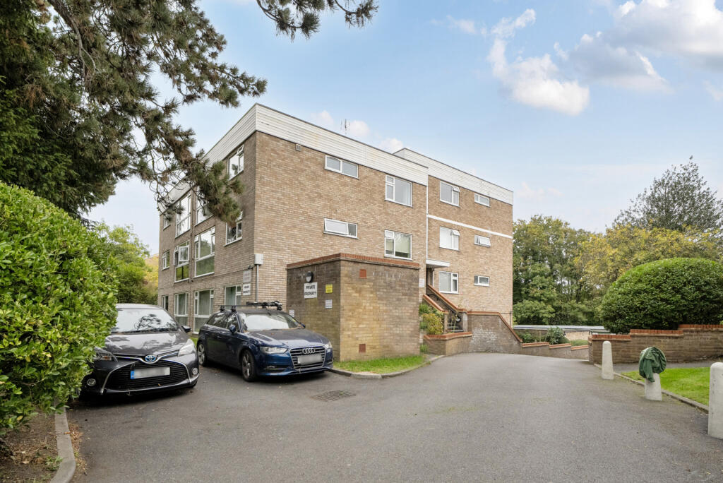 Main image of property: Southcote Road, Reading, Berkshire, RG30