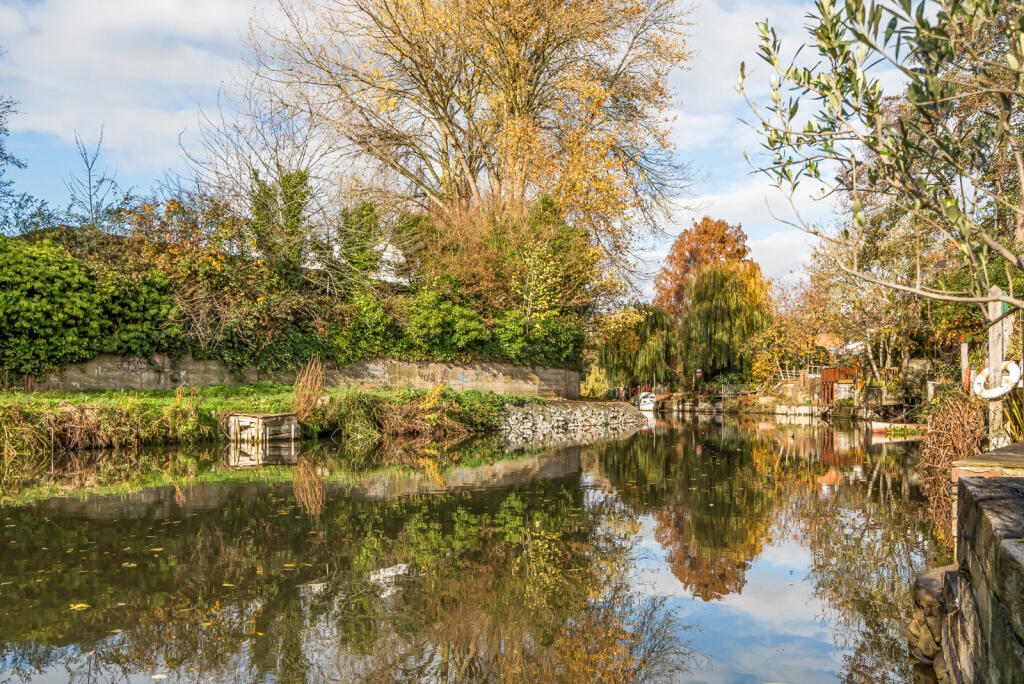 Main image of property: Elgar Road, Reading, Berkshire, RG2