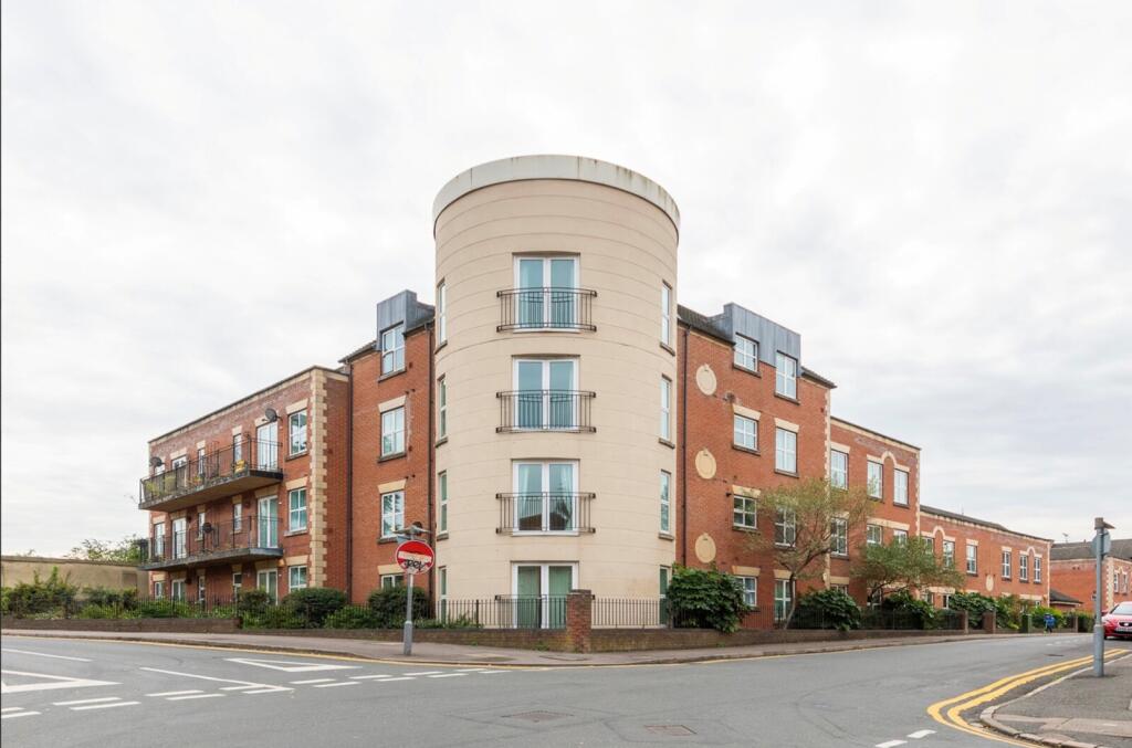 Main image of property: South Street, Reading, Berkshire, RG1