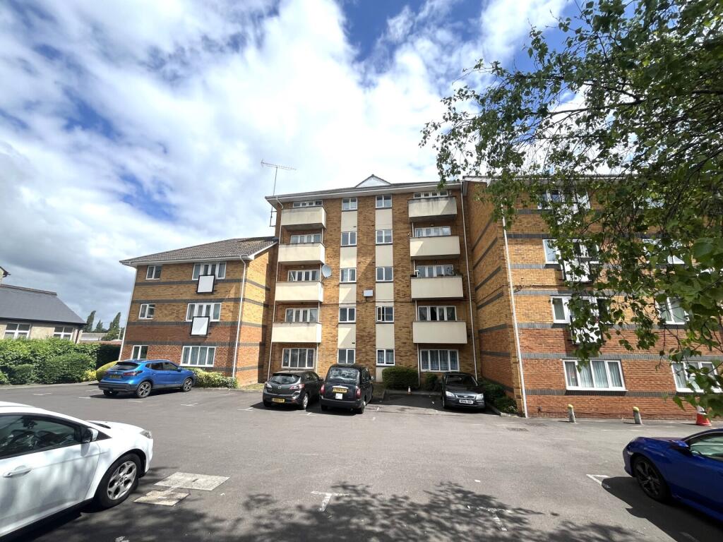 Main image of property: Winslet Place, Oxford Road, Reading, Berkshire, RG30