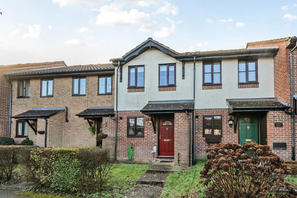 Main image of property: Horseshoe Crescent, Burghfield Common, Reading, Berkshire, RG7
