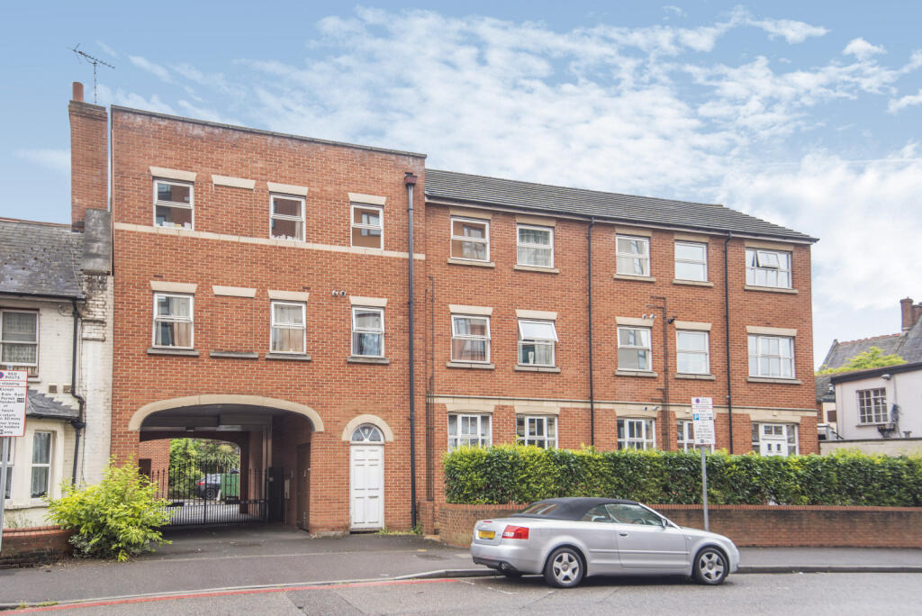 1 bedroom apartment for sale in Barkham Mews, Queens Road, Reading