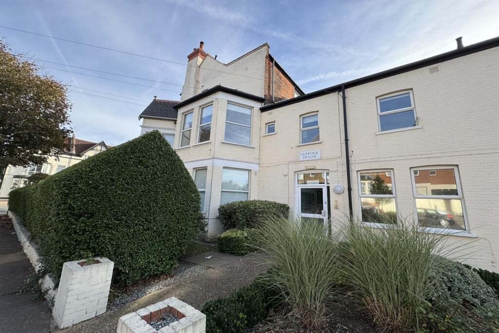 Main image of property: Suffolk House, Westcliff on Sea