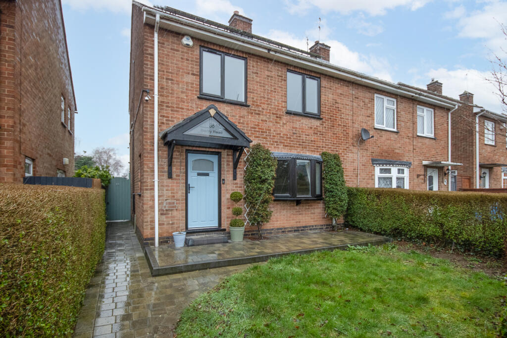 3 bedroom semidetached house for sale in Derby Road, Chellaston, DE73