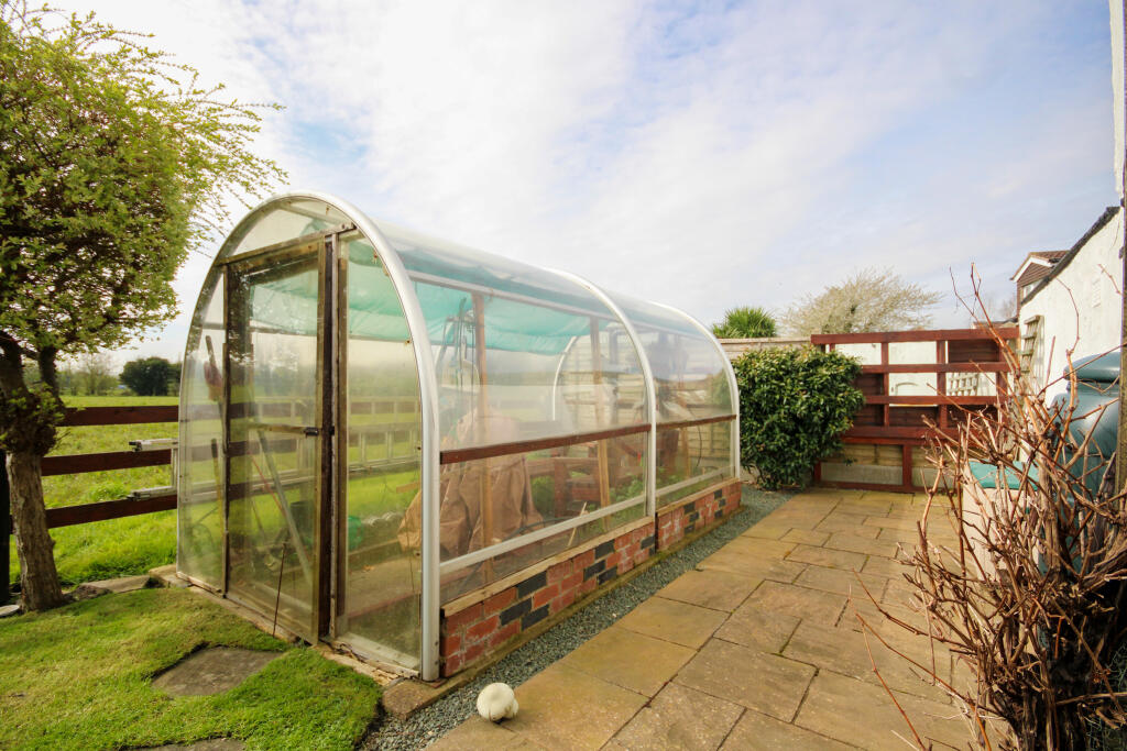 Additional property image - Aston Lane, Shardlow