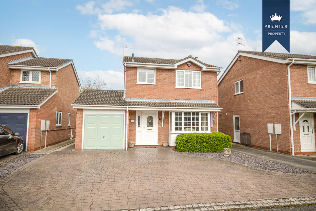 3 bedroom detached house for sale in Stourport Drive, Chellaston, DE73