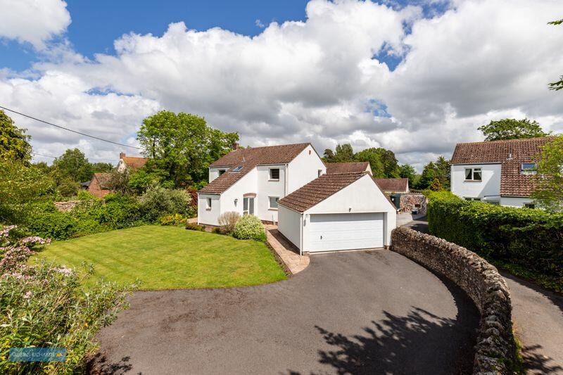 4 bedroom detached house for sale in Church Road, Fiddington, Nr