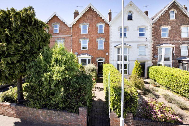 5 bedroom terraced house for sale in Durleigh Road, Bridgwater, TA6