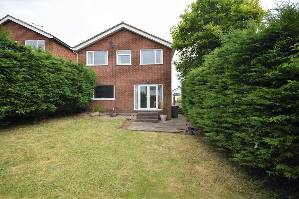 4 bedroom house for sale in Winster Close, Belper, DE56