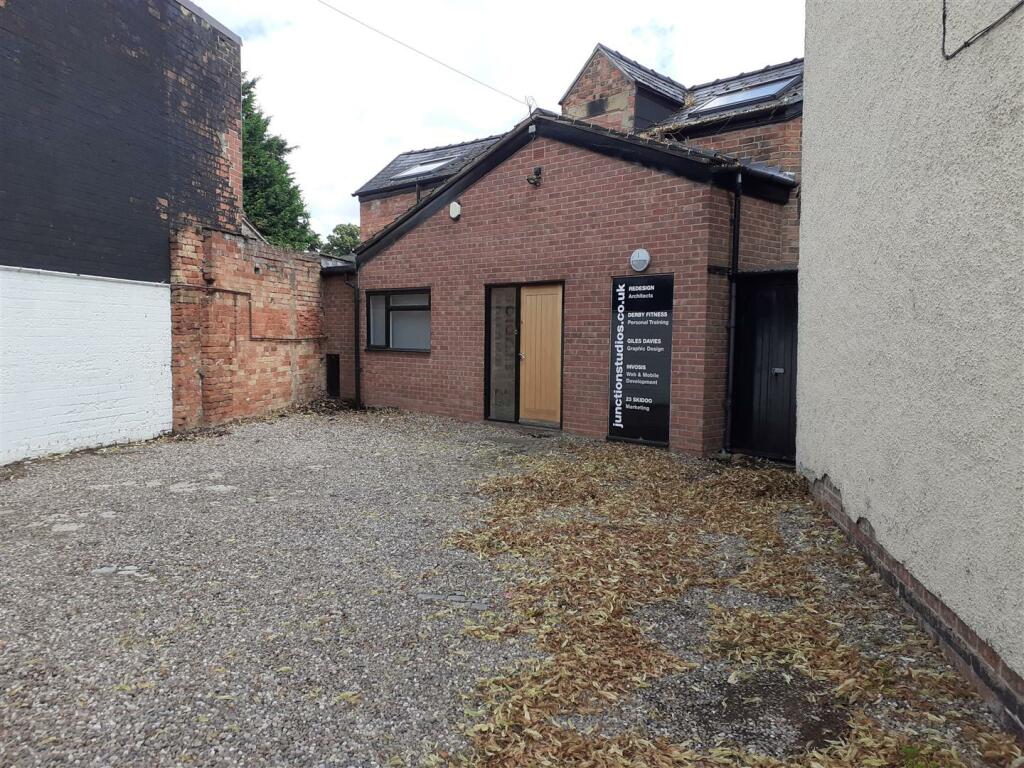 3 bedroom house share for sale in Uttoxeter Old Road, Derby, DE1