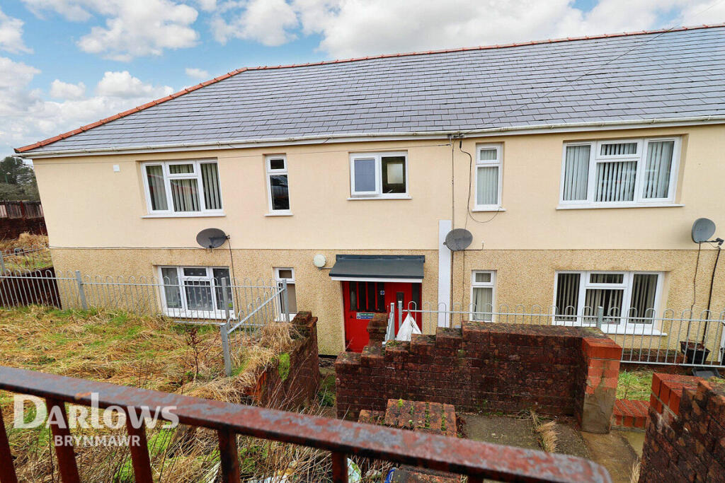 2 bedroom flat for sale in Tredegar Road, Ebbw Vale, NP23