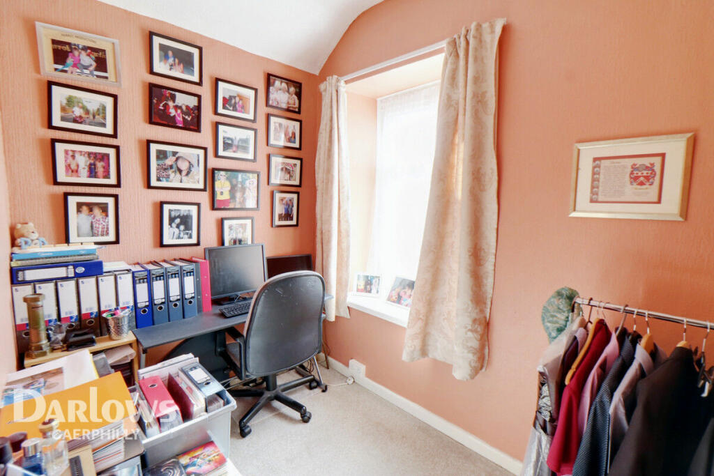 3 bedroom terraced house for sale in High Street, Abertridwr, CF83