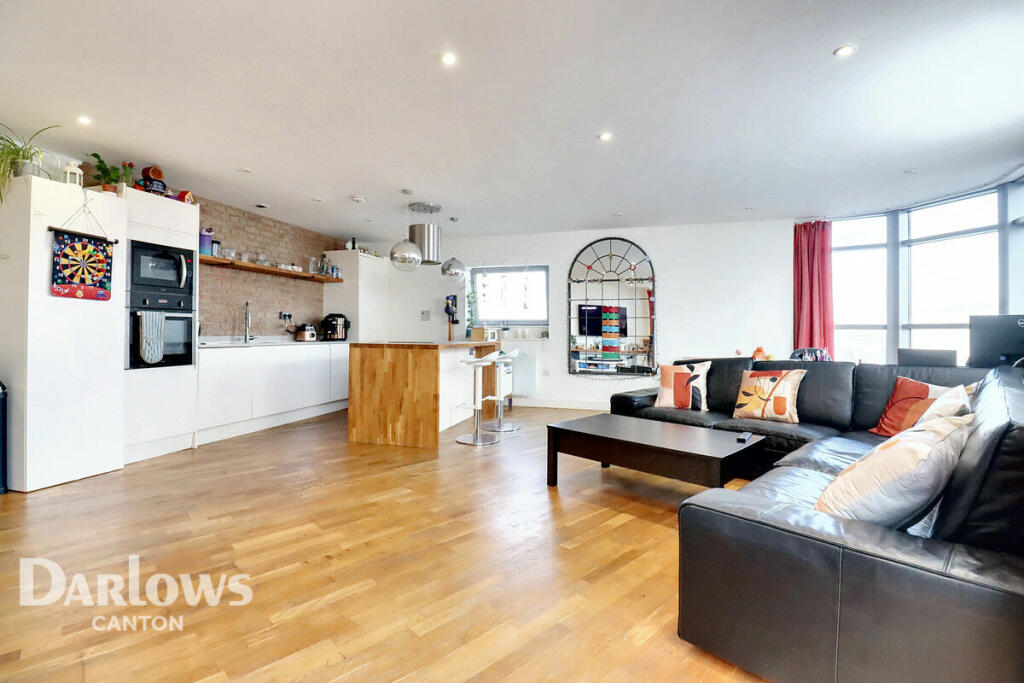 Additional property image - Bute Terrace, Cardiff