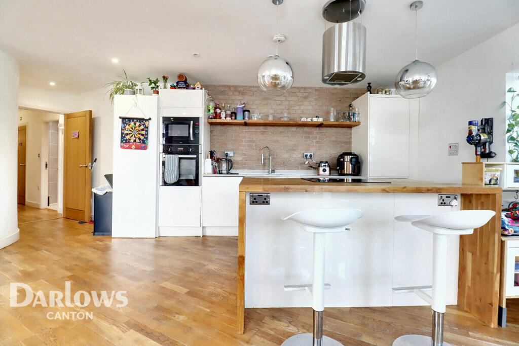Additional property image - Bute Terrace, Cardiff