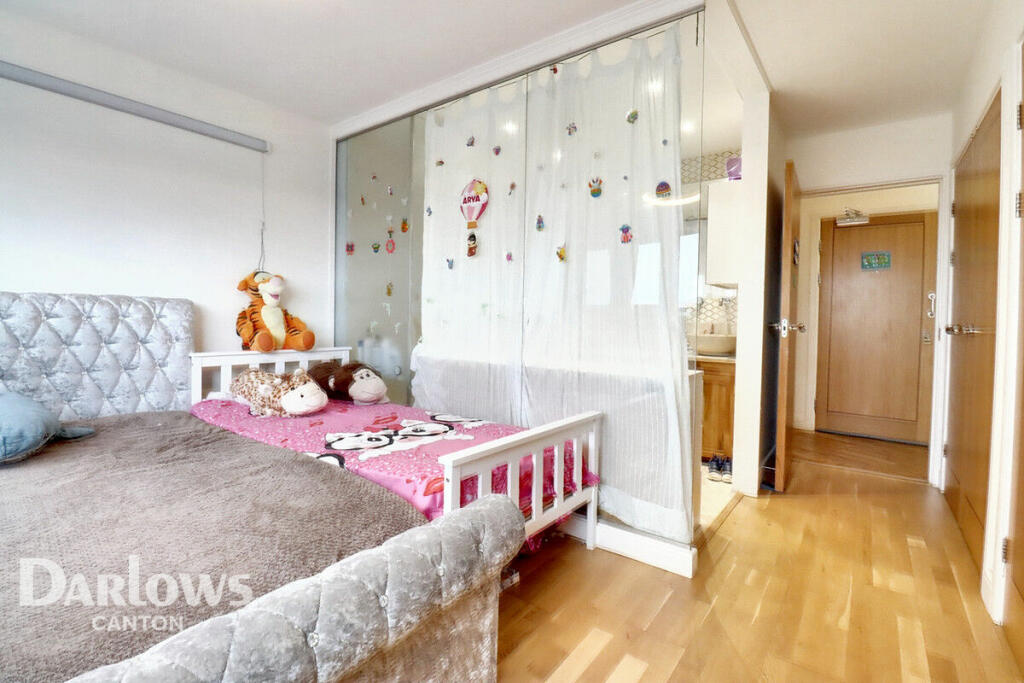 Additional property image - Bute Terrace, Cardiff