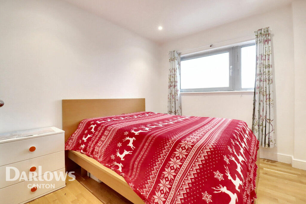 Additional property image - Bute Terrace, Cardiff