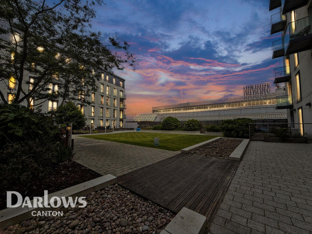 Main image of property: The Hayes, Cardiff