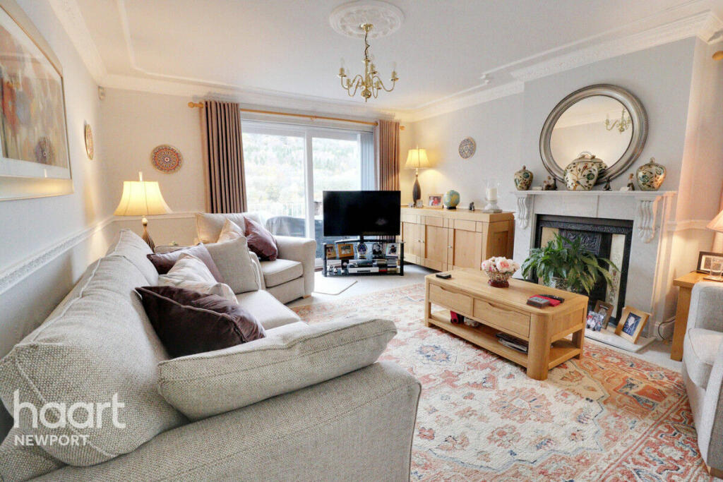 4 bedroom semidetached house for sale in Glenview Terrace, Newport, NP11