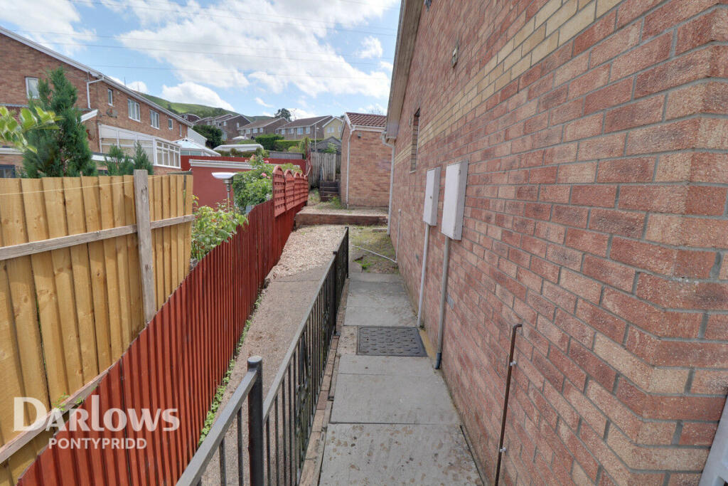 Additional property image - Ffordd Catraeth, Pontypridd