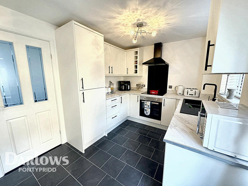 Additional property image - Cefn Close, Pontypridd