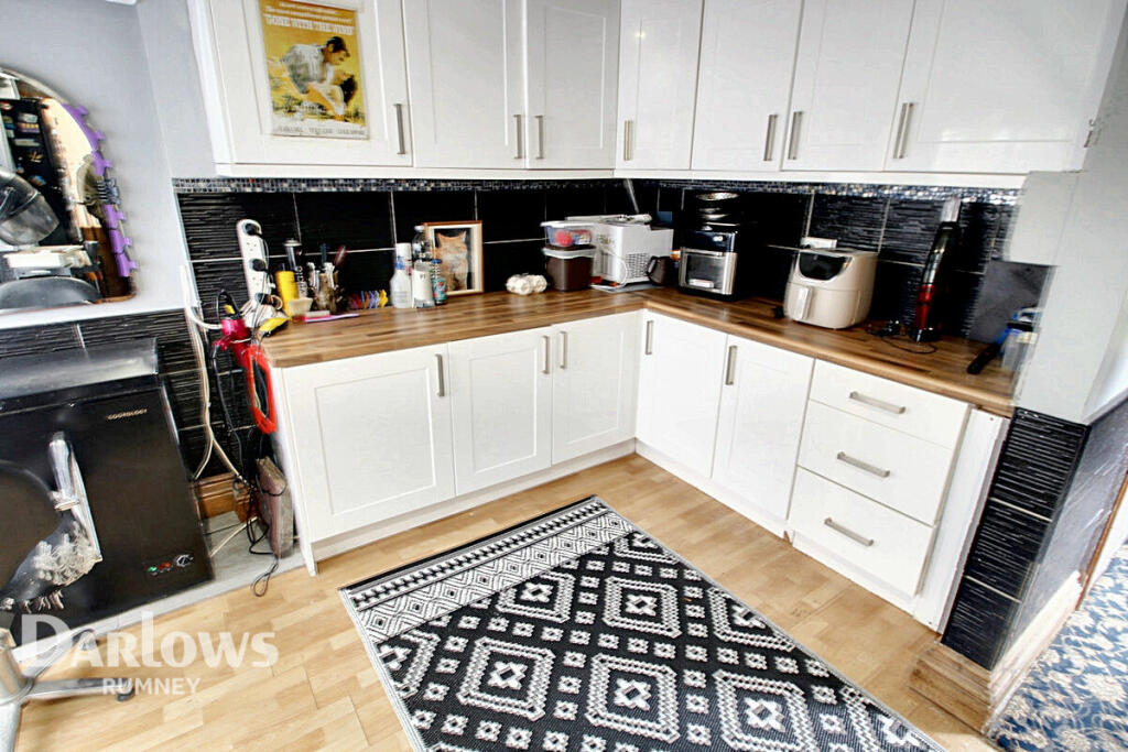 Additional property image - Newport Road, Cardiff