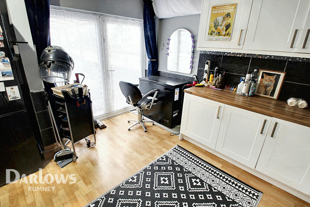 Additional property image - Newport Road, Cardiff