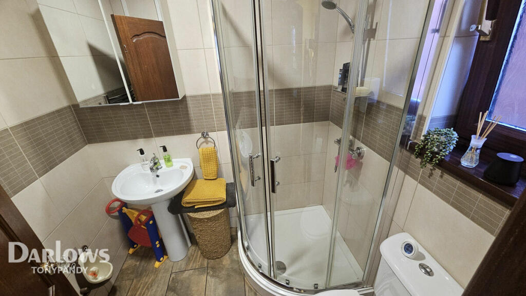 Additional property image - Ty Heb Enw Fenwick Street, Pontygwaith CF43