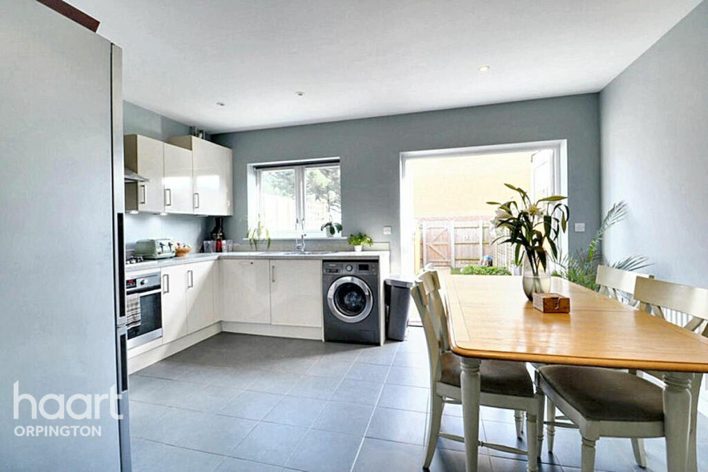 Additional property image - Cygnet Close, Orpington