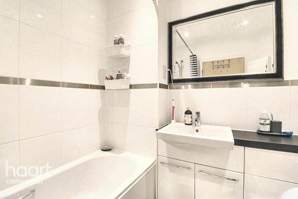 Additional property image - Cygnet Close, Orpington