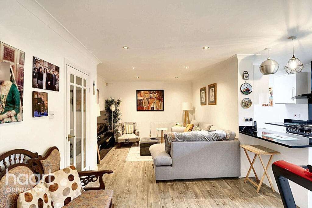 Additional property image - Magpie Hall Lane, BROMLEY
