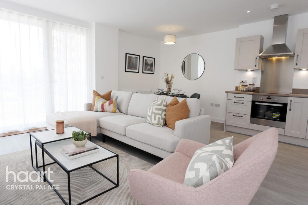 Main image of property: Flat 4 Gatesby Court, 3 Hatcham Street, Lower Sydenham