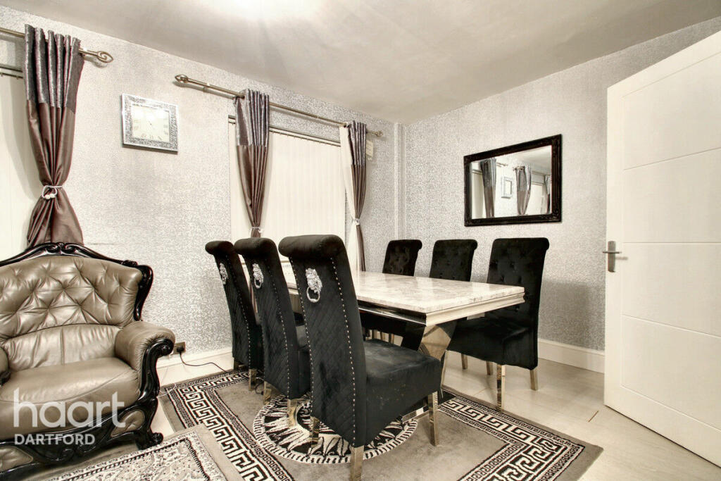 Additional property image - Hilltop Gardens, Dartford