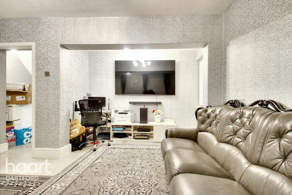 Additional property image - Hilltop Gardens, Dartford