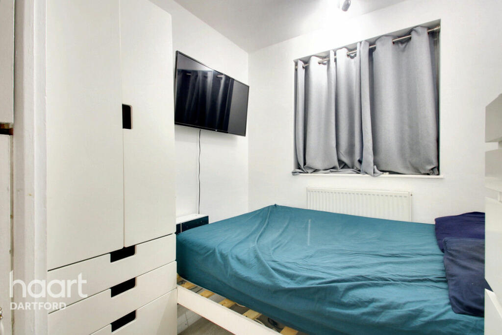 Additional property image - Hilltop Gardens, Dartford
