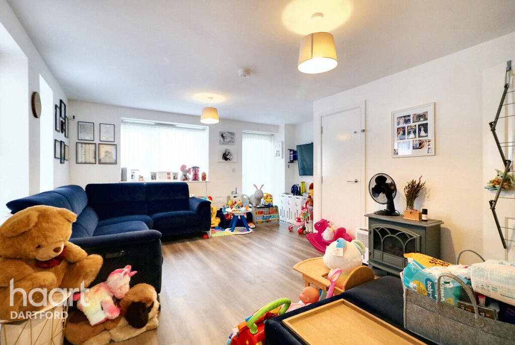 Additional property image - Bazley Close, SWANSCOMBE