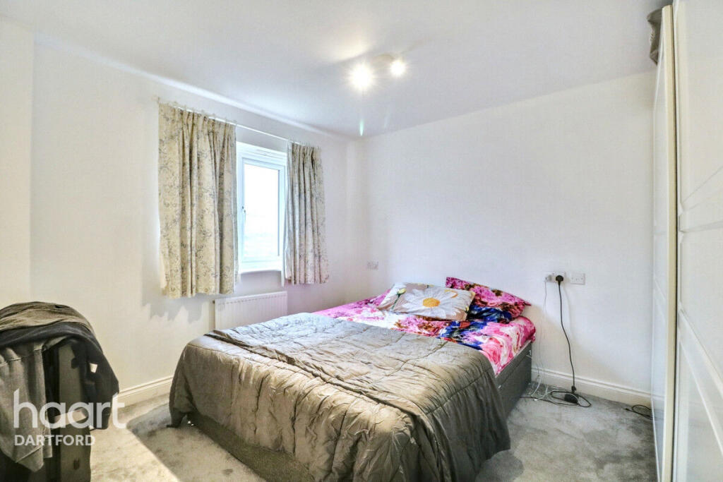 Additional property image - Critchley Avenue, Dartford