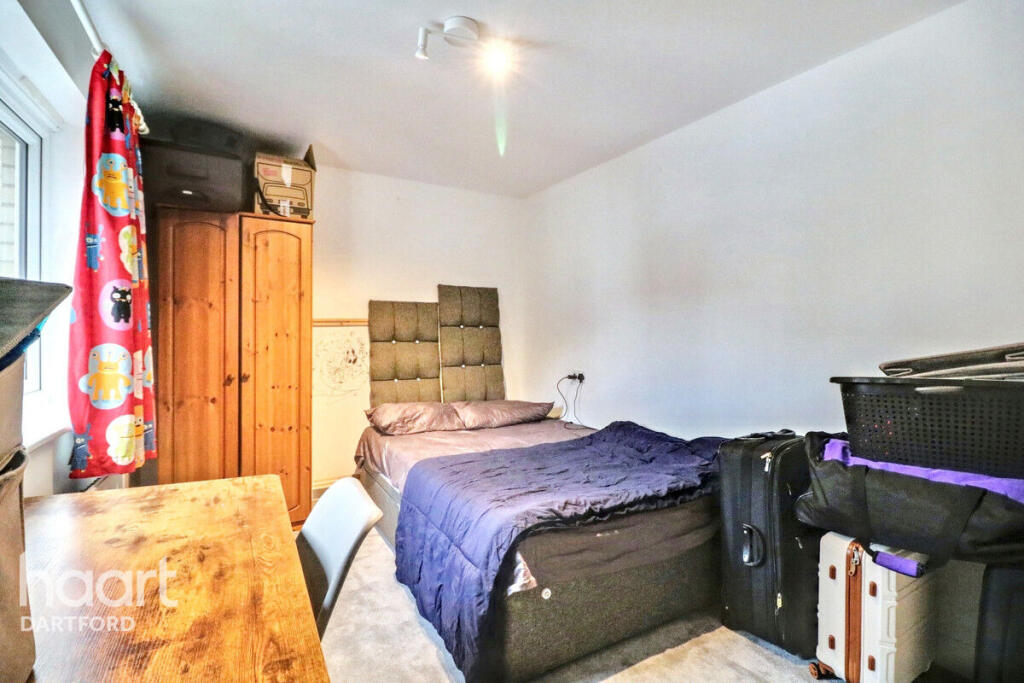 Additional property image - Critchley Avenue, Dartford