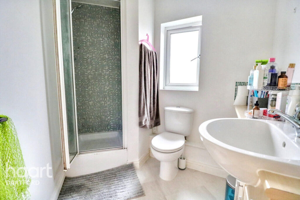 Additional property image - Critchley Avenue, Dartford