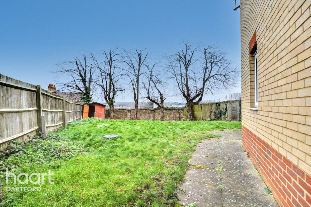 Additional property image - Critchley Avenue, Dartford