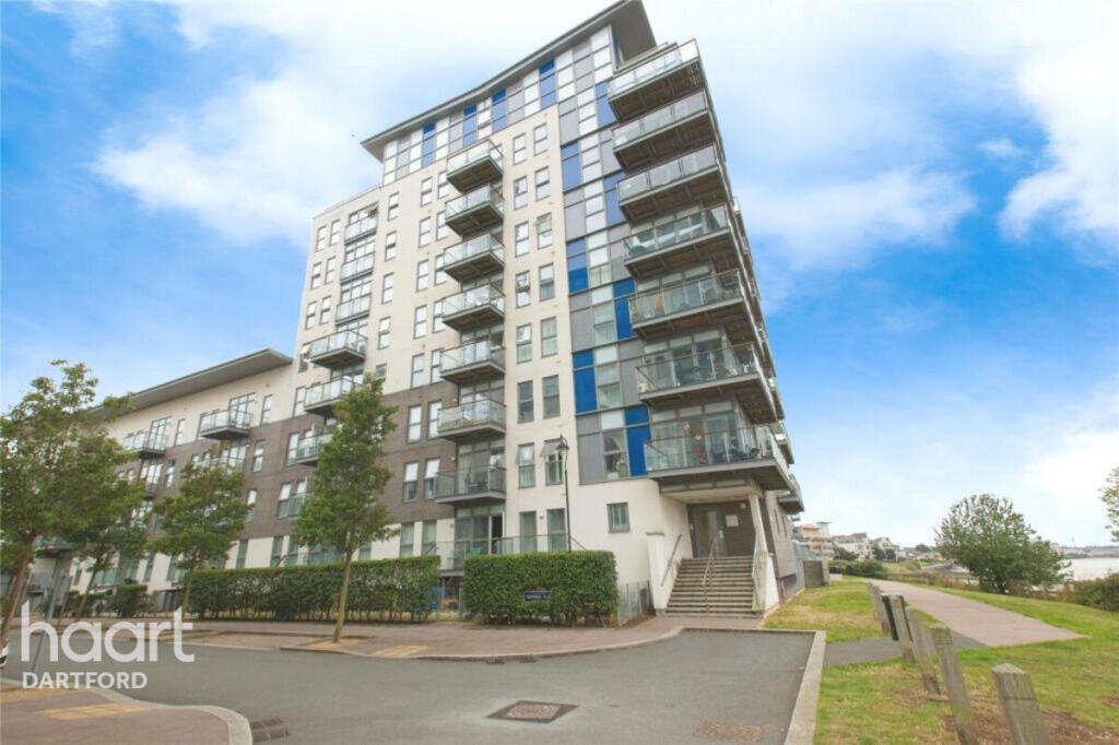 Main image of property: Clovelly Place, Greenhithe