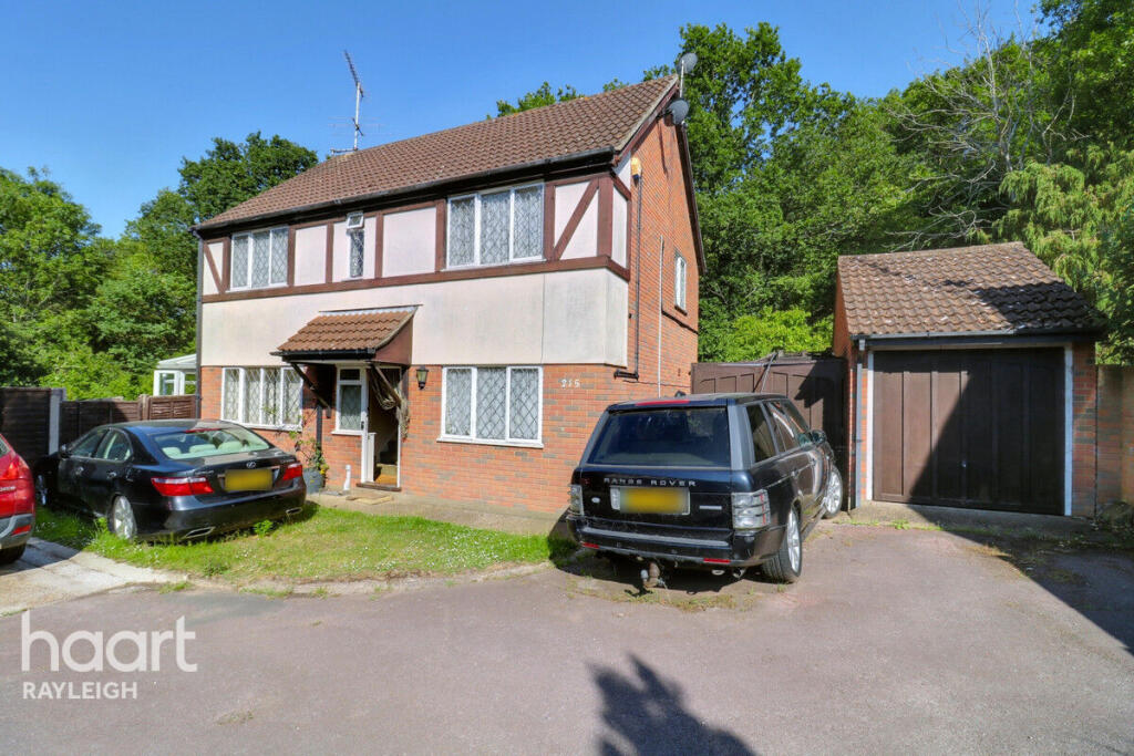 Main image of property: Warwick Road, Rayleigh