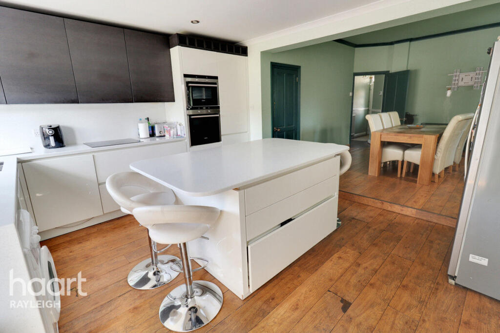 Main image of property: Kingswood Chase, Essex