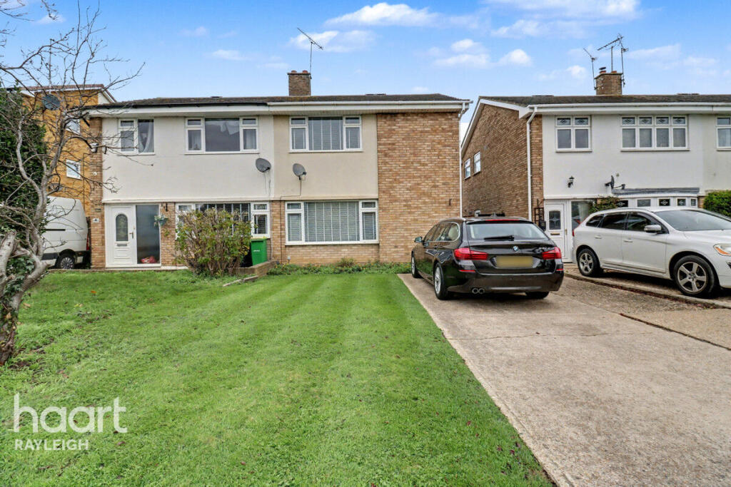 Main image of property: Essex Close, Rayleigh