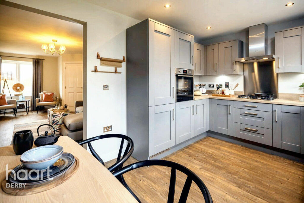 Additional property image - Lucas Lane, Hilton