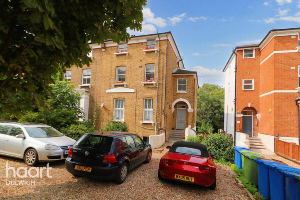 Main image of property: Wood Vale, London