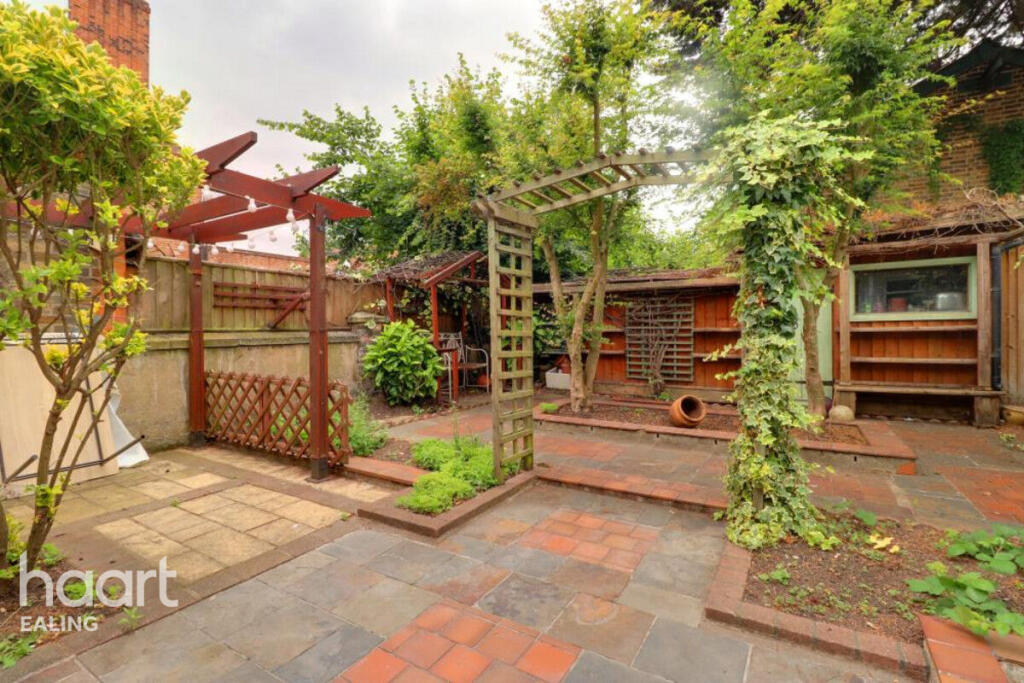 Main image of property: South Ealing Road, London