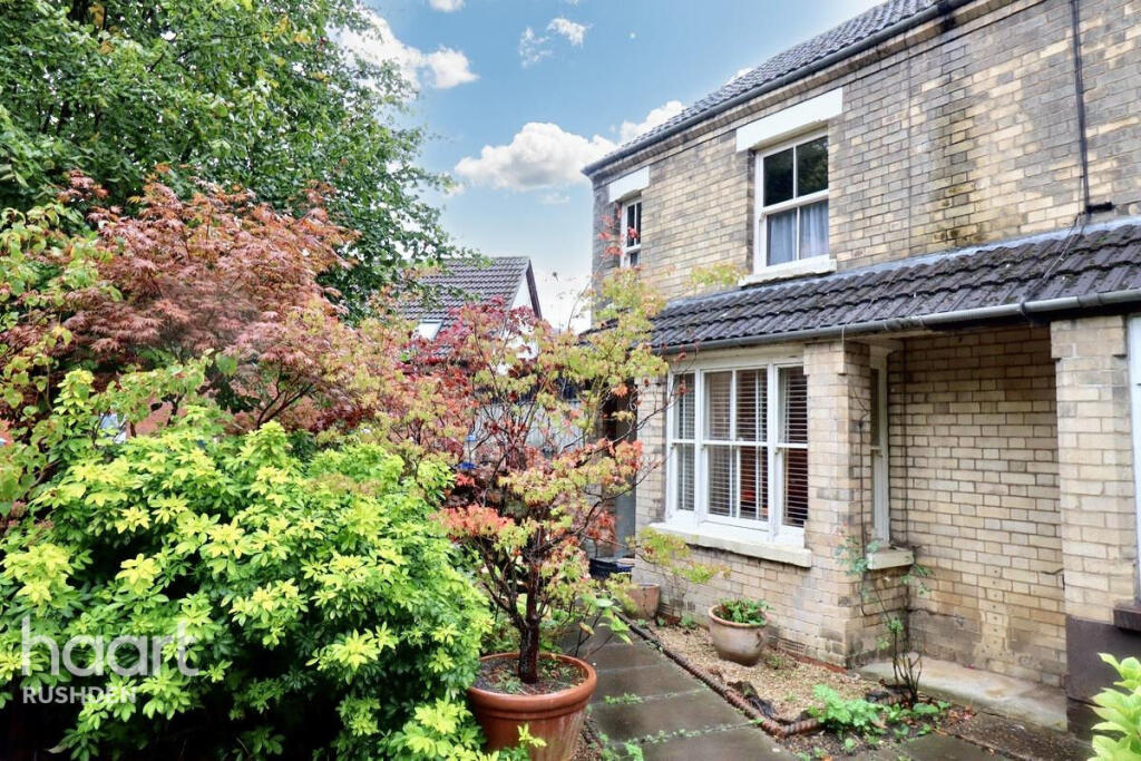 Main image of property: Victoria Street, Wellingborough